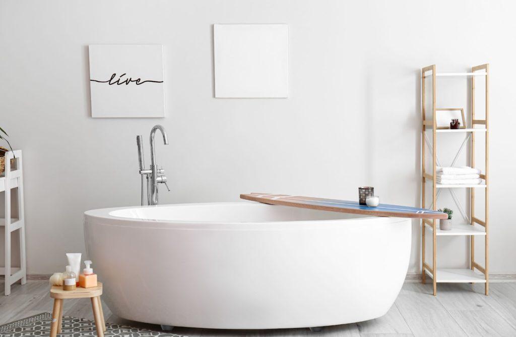 a-round-white-bathtub