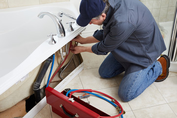 How to Patch Up your Tub with a Bathtub Repair Kit