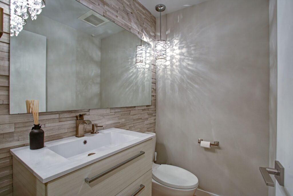 bathroom-light-fixture
