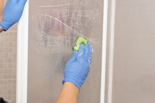 cleaning shower screens