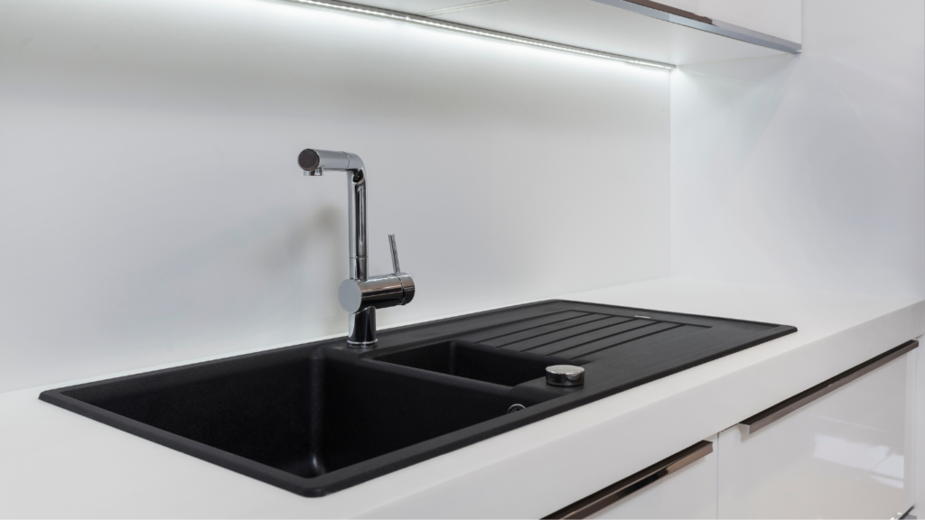 Black grantie kitchen sink